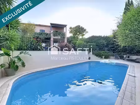 découvrez cette magnifique maison rénovée