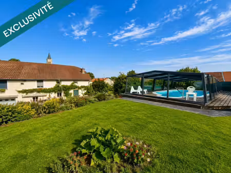 grande maison + 2 gites + enorme grange et piscine