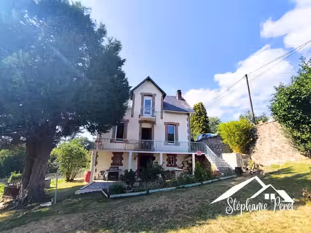maison familiale avec grand terrain dans quartier recherché d’ussel – fort potentiel d’amé
