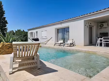 maison 4 faces avec piscine  sans vis-à-vis – une opportunité rare !