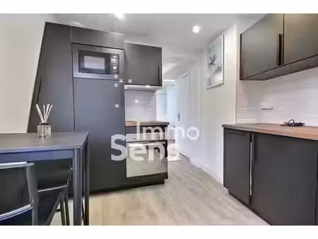 location meublée appartement 1 pièce 21.71 m² à lille (59000)  701 €