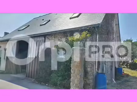 location entrepôt guerande 44350 69m²