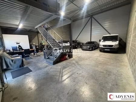 location local d’activités merignac 33700 198m²