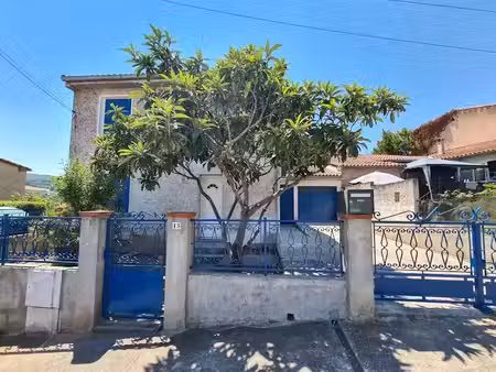 location villa 4 pièces 83 m² à limoux (11300)  1 030 €