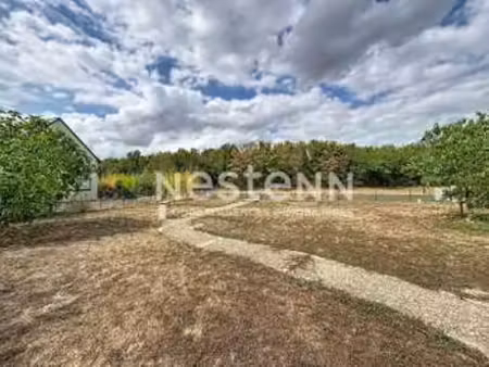 vente terrain à sainte-gemmes-sur-loire (49130) : à vendre / 290m² sainte-gemmes-sur-loire