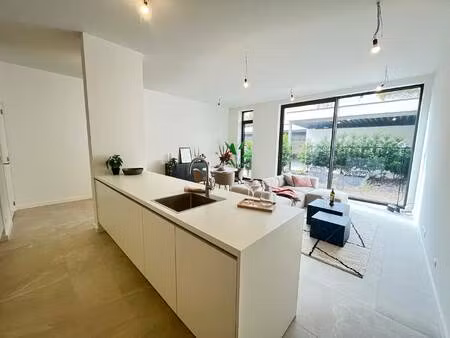appartement te koop in roeselare met 3 slaapkamers
