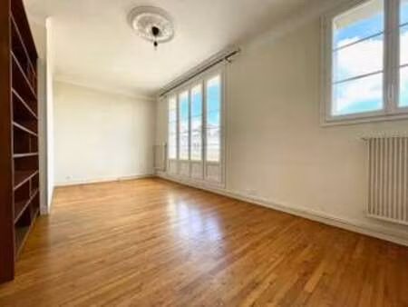 location appartement 2 pièces à brest siam (29200) : à louer 2 pièces / 46m² brest siam