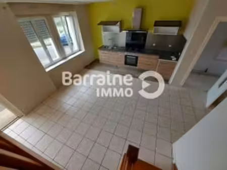 location appartement 3 pièces à plouénan (29420) : à louer 3 pièces / 60m² plouénan