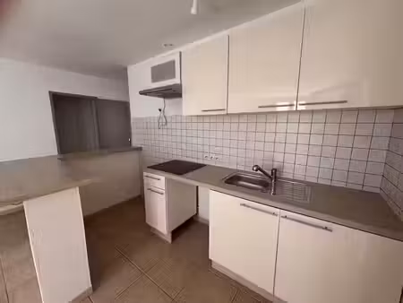 vente immeuble 5 pièces 100 m² à narbonne (11100)  186 000 €