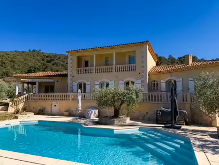 vente maison 8 pièces 231 m² oraison (04700)