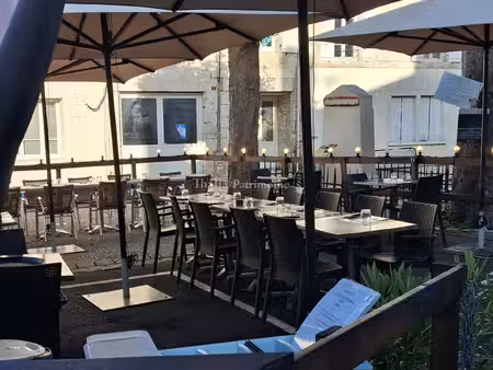 fonds de commerce pizzeria-restaurant au cœur d'un dynamique village du périgord