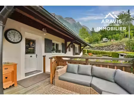 maison familiale avec vue panoramique sur les hauteurs d'ugine