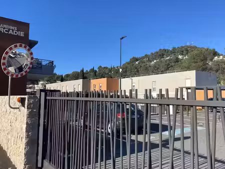 vente parking à roquebrune-sur-argens (83520)  150 000 €