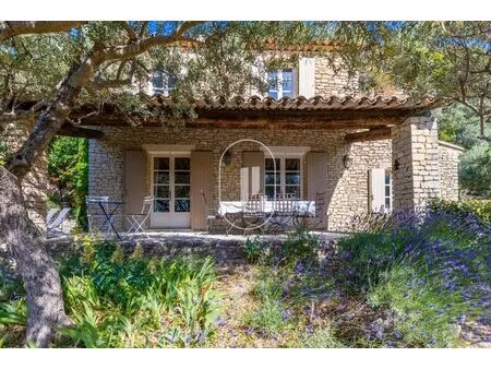 maison en pierre avec vue panoramique à vendre à gordes