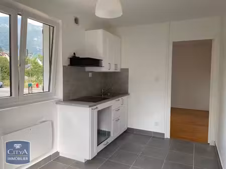 appartement à louer 2 pièces 40 m² - novalaise (73) - 700€