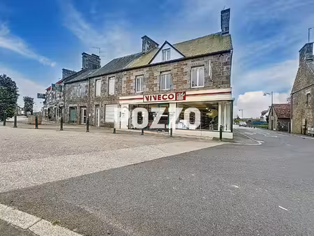 a vendre - saint hilaire du harcouet immeuble 6 pièce(s) 280 m² - commerce - appartement -