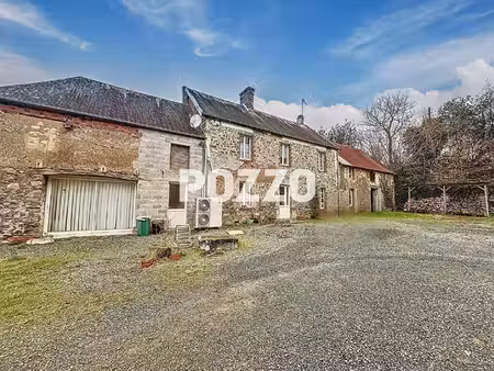 maison de caractère avec gîtes et dépendances à saint sauveur villages