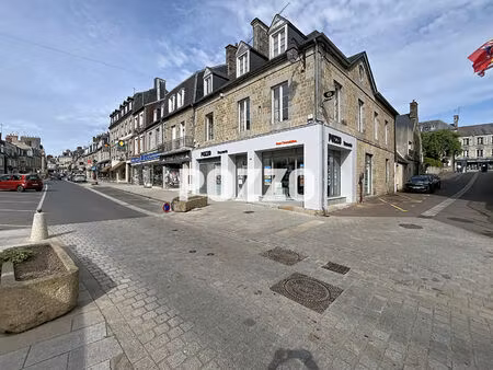 exclusivite - charmant appartement 5 pièces au coeur de villedieu-les-poeles