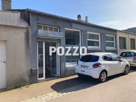 local commercial coutances 110 m2