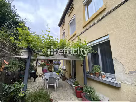 maison 6 pièces - 122 m²