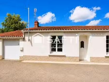 vente maison à grosbreuil (85440) : à vendre / 102m² grosbreuil