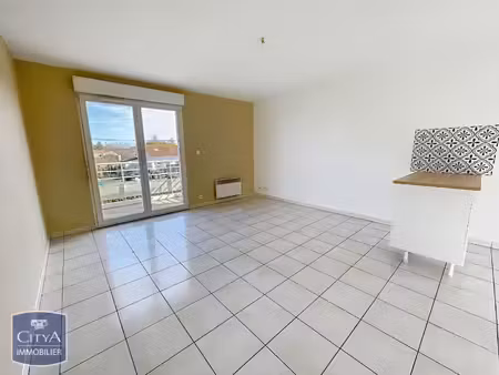 appartement à louer 2 pièces 45.87 m² - luçon (85) - 505€