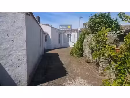 maison de prestige de 84 m2 en vente l'île-d'yeu  pays de la loire