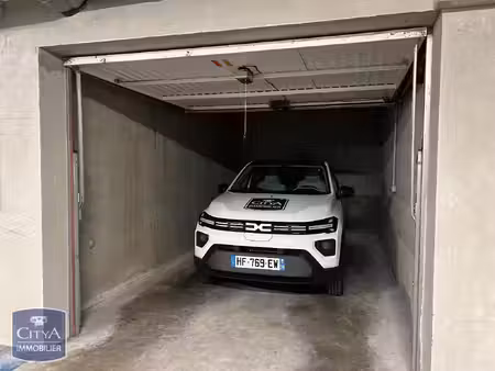 parking à louer - grenoble (38) - 71€