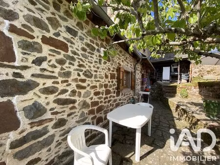 maison de village à saint-laurent-d’olt (12560)
