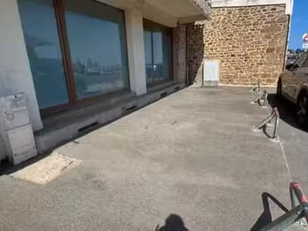 vente bureaux et commerces à saint-malo (35400) : à vendre / 89m² saint-malo