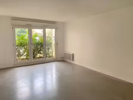 appartement 1 pièce - 33 m²