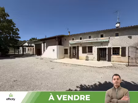 maison 8 pièces - 267 m²