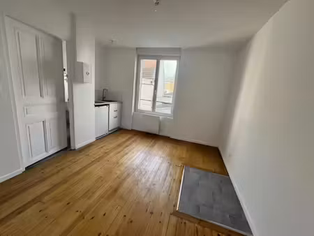 location appartement 2 pièces 30 m2 à saint-quentin