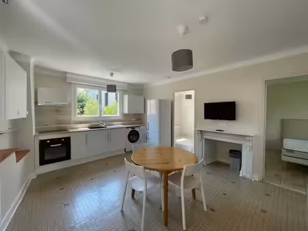 location meublée maison 3 pièces 44 m² à beziers (34500)  725 €