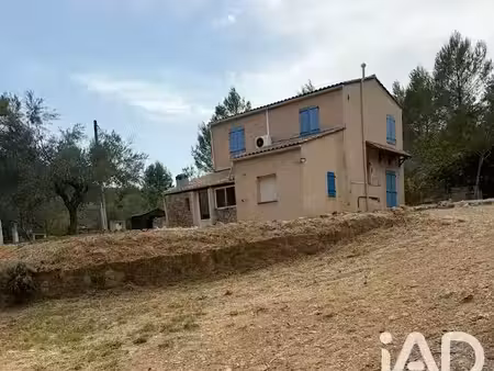 location maison 5 pièces 112 m² à carces (83570)  1 520 €