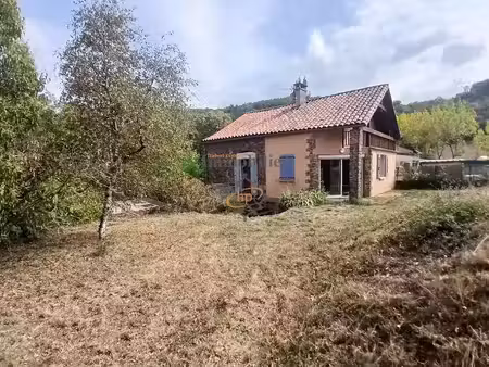 location maison 4 pièces 120 m² à saint-affrique (12400)  800 €