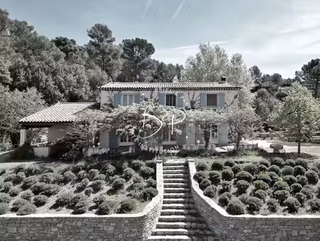 tourtour a vendre belle propriété 5 chambres 3700 m2 de terrain