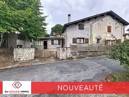 maison d'habitation en pierre avec terrrasse et jardin à 2 pas des commodités