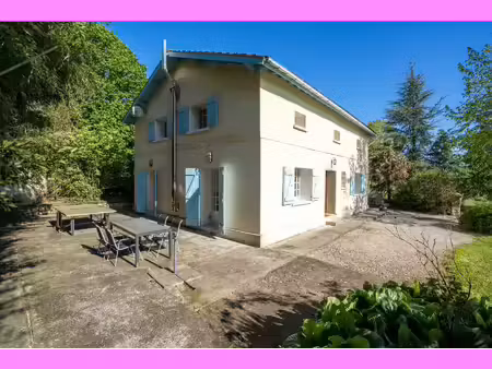 belle maison de campagne avec piscine