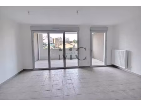 location appartement 3 pièces 68 m² à marseille 11 (13011)