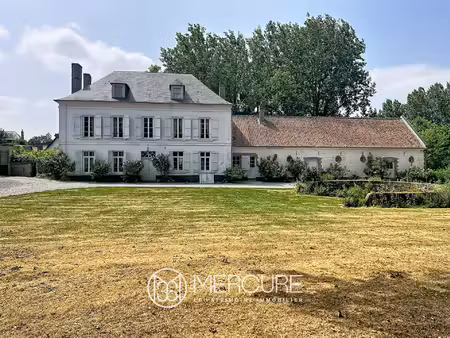 elegante maison de campagne dans un beau parc