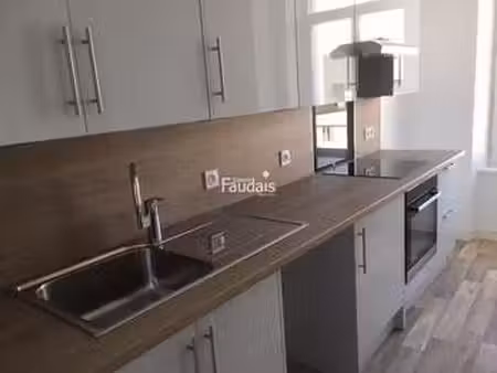 location appartement 2 pièces à carentan-les-marais (50500) : à louer 2 pièces / 58m² care