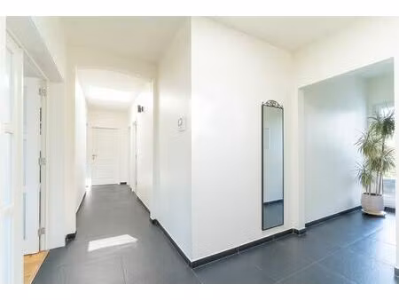 appartement te koop in aartselaar met 2 slaapkamers