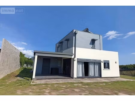 vente maison 5 pièces 151 m² à sainte marie (97438)  550 000 €