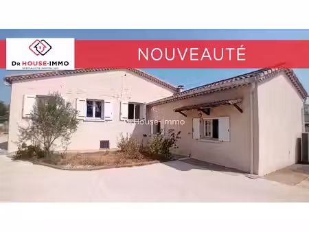maison familiale avec de beaux volumes - saint-julien-les-rosiers