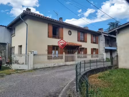 maison avec jardin et dépendance