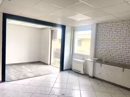 vente locaux professionnels 7 pièces 116 m² à annecy (74000)  380 000 €
