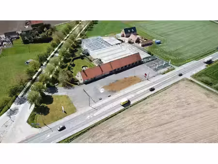commercieel te huur in lo-reninge met 4 slaapkamers