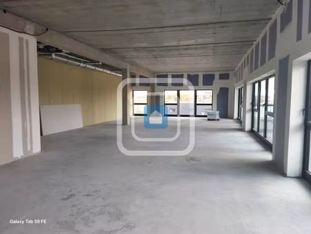 vente locaux professionnels 0 pièces 187 m² à sainte-savine (10300)  375 938 €