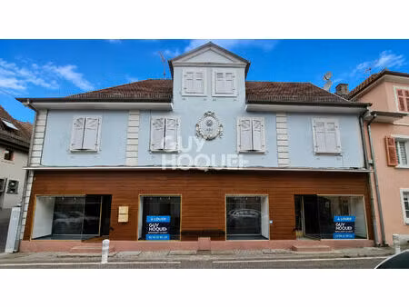 à louer local commercial de 96 m² en plein coeur de cernay